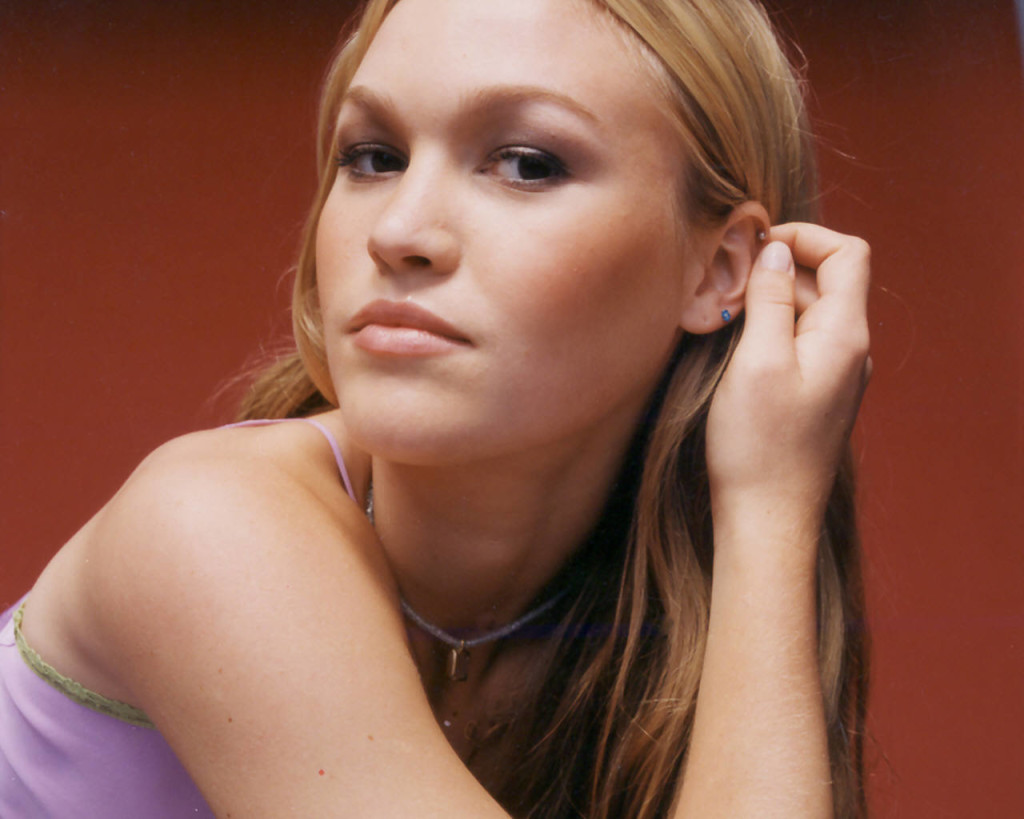 Julia Stiles