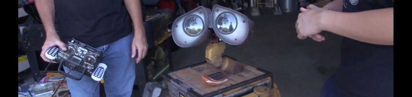 Real Wall-E Robot Built From Scratch