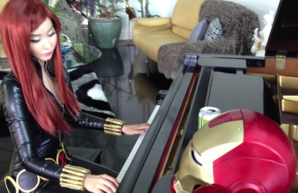 Cosplay Girl Alodia Gosiengfiao’s Piano version of the “Game of Thrones” Intro