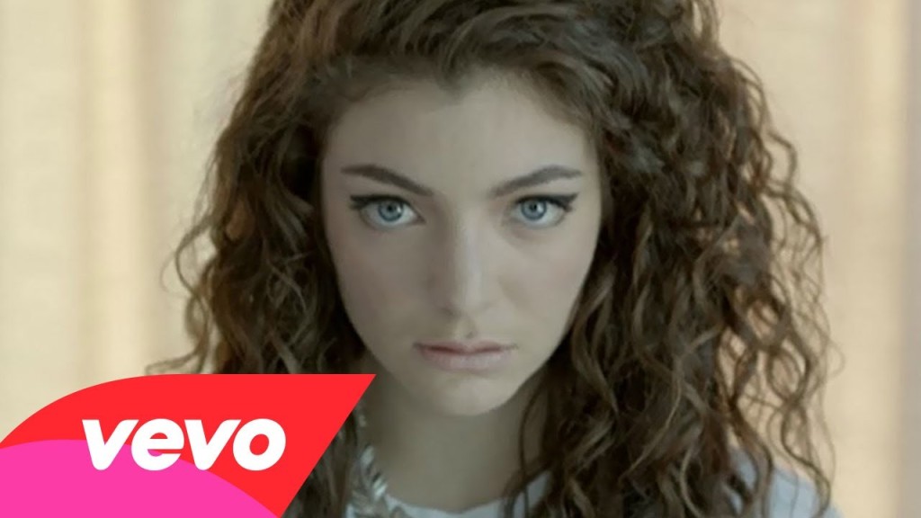 Lorde Crashes Vevo with new Video 'Team'