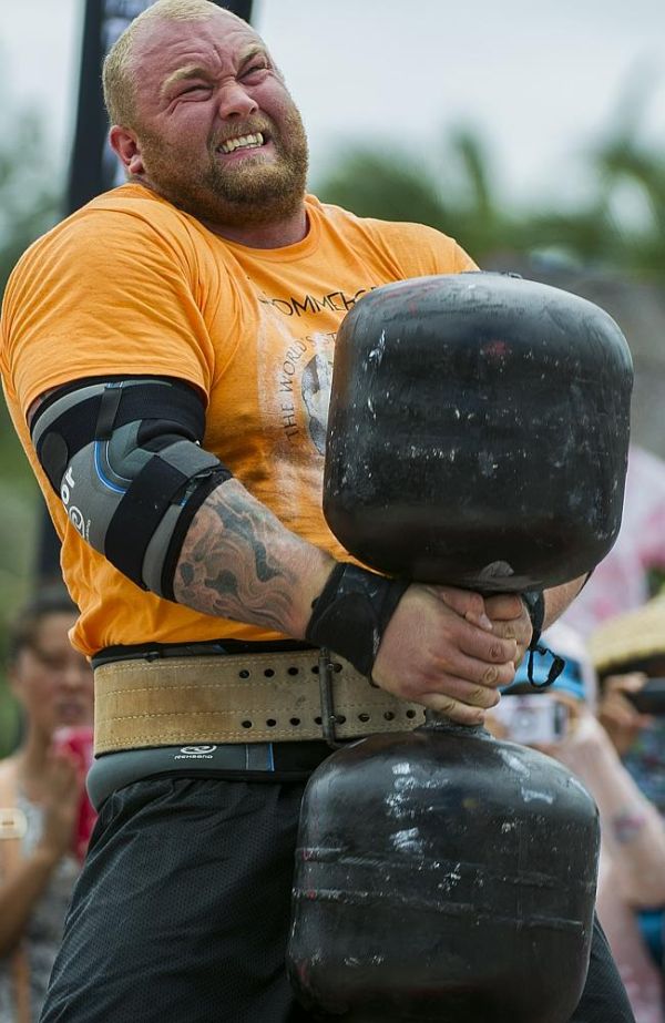 The Mountain from ‘Game Of Thrones’ is Europe’s 2014 Strongest Man Champion