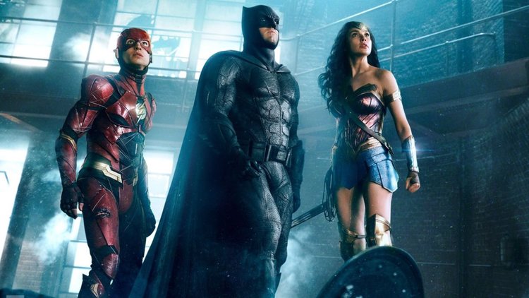Justice League Movie Update, Scene Reshoots and other concerns