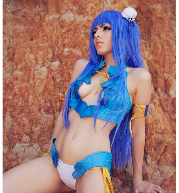 Top 5 Sexiest Cosplayers in 2015